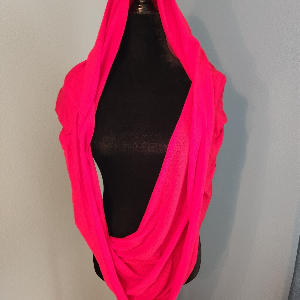 ๐ Red Infinity Scarf/wrap - Picture 4 of 7